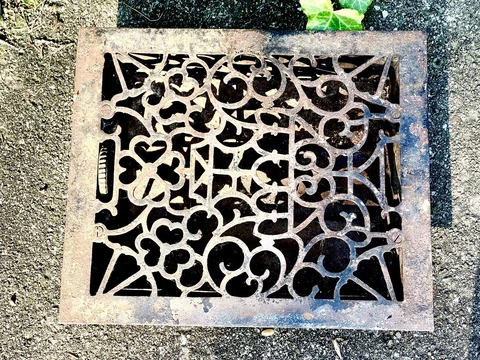 CAST IRON Louvered GRATE Ornate Victorian Furnace HEAT Antique Window Vent c1880 Cover