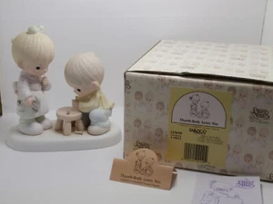 Precious Moments figurine Thumb-Body Loves You 521698 boy girl hammer nails - Picture 1 of 12