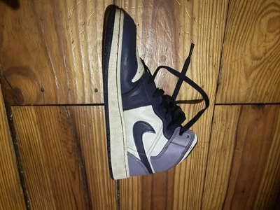 Size 5y - Air Jordan 1 Mid Sky J Purple - Image 1 of 4