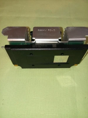 Intel Pentium III SL3XN 733MHz 256/133/1.65V Slot 1 CPU - Image 1 of 4