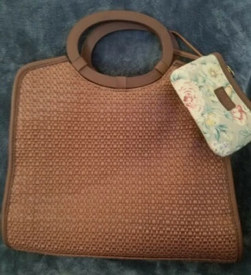 Monedero Reliquia Marrón Paja con Borde de Cuero y Asas con Monedero Florido Foto 1 de 4