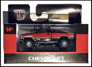 M2 Machines Black & Red 1993 Chevrolet Silverado 1500 4x4 R82 24-62 - Picture 1 of 2