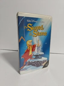 The Sword in the Stone, Black Diamond, Walt Disney Classic, VHS, RARE, Family - Picture 1 of 3