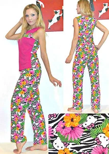 Neu mit Etikett Sanrio Hello Kitty ""Tropical Escape"" weiches Lounge-Set Pyjama, M, rosa/Zebra - Bild 1 von 5