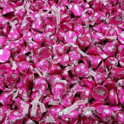 HERSHEY'S Kisses Strawberry Ice Cream Cone Crème & Cookies Candy (2 Pounds) - Image 1 of 4