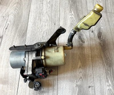 Электронный насос гидроусилителя руля 2010-2015 MAZDA 5, BBM4-32-68ZR, Q3T50772, OEM - Изображение 1 из 4