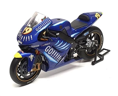 Minichamps escala 1/12 122 036319 - Yamaha YZR-M1 - O. Jacque MotoGP 2003 Foto 1 de 4