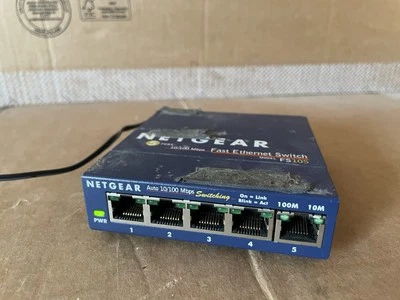 Netgear ProSafe FS105 v2 - Bild 1 von 3