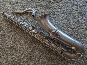 Martin Handcraft Troubadour Tenor Saxophone Silver Plated Matching Serial 104768 - Picture 1 of 20