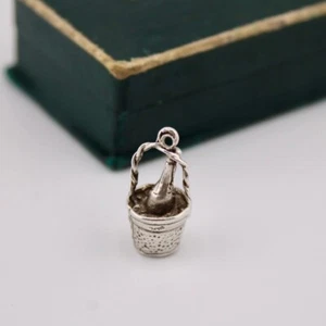 B3.4 Vintage Silver Port Wine Champagne In Ice Cooler Charm Pendant c1970s - Picture 1 of 5