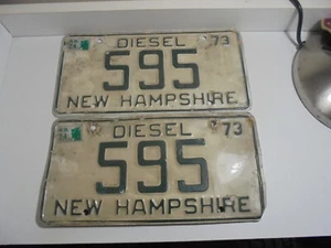 Oldtimer NH New Hampshire Nummernschild PAAR Scheunenfund 73 1973 Diesel 595 - Bild 1 von 2