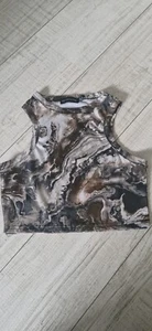 Pretty Little Thing crop top size 8 - Picture 1 of 8