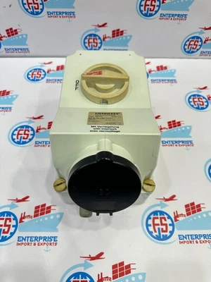 Mennekes Wall Socket Duo 5957A 63A, 4p, 7h, 500V, IP44 CEE Socket Switchable - Image 1 of 4