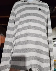 Girls Abercrombie Kids Lightweight Grey/White Striped Hoodie Sweater Size 9/10 - Picture 1 of 5