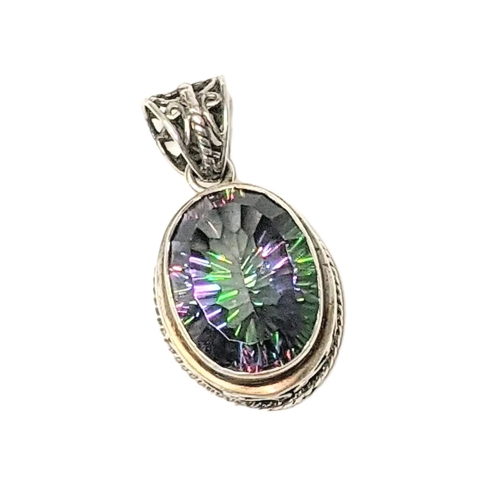 Juego de bisel de corte cuántico de 22,8 quilates con topacio místico colgante de filigrana de plata de ley de 1,5" Foto 1 de 4
