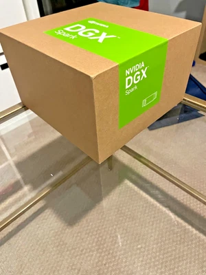 NVIDIA DGX Spark 4 TB NVMe 128 GB DDR5x Unified • New - Image 1 of 4