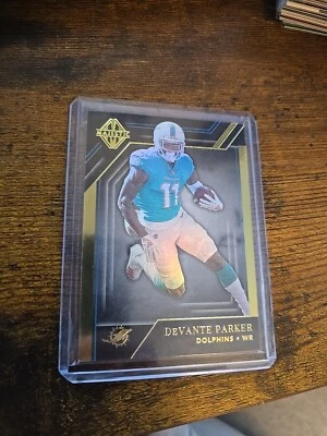 2019 Panini Majestic Football DeVante Parker  Gold Refractor 20/50 Miami Dolphin - Image 1 of 4