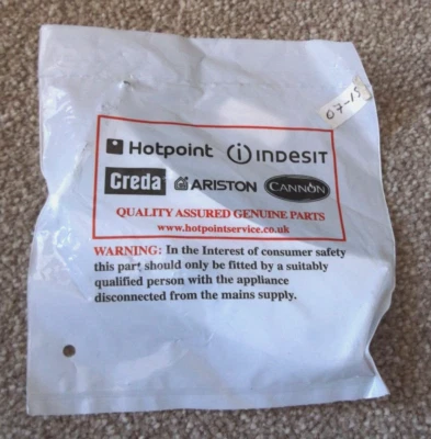 GENUINE HOTPOINT WASHING MACHINE DOOR LATCH PLATE SUPPORT C00095654 1602393 NEW - Image 1 of 2