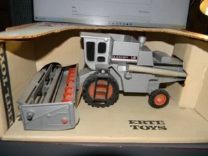 1/32 Scale ERTL Allis-Chalmers Gleaner L2 Combine New in Original Box - Picture 1 of 4