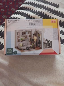 DIY miniature living room scene for Dolls House complete with LED Lights & glue - Picture 1 of 3