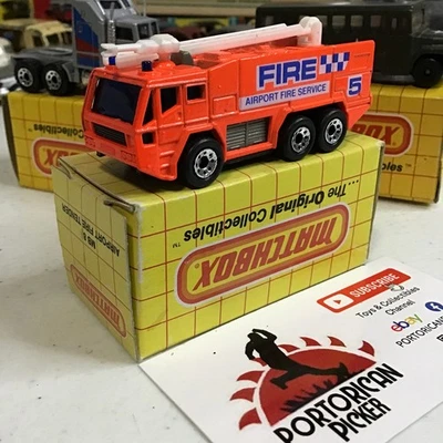 1992 MATCHBOX MB#8 ORANGE AIRPORT FIRE ENGINE PUMPER TRUCK 1/64 MIB THAILAND - Image 1 of 4