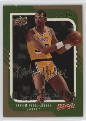 2008-09 Upper Deck MVP Legends Gold Script/100 Kareem Abdul-Jabbar #252 Salón de la fama Foto 1 de 2