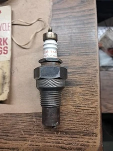 champion 34 spark plug. New Old Stock, Vintage Plug - Picture 1 of 2