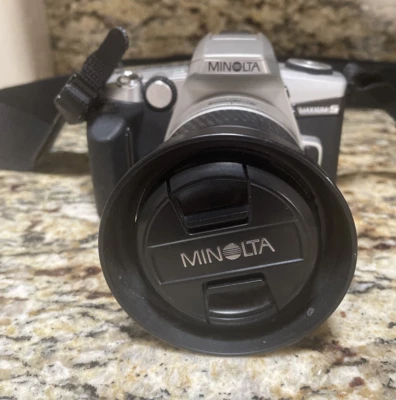Minolta Maxxum 5 35mm SLR Film Camera, 2 Lens, AF 28-80 / AF 75-300 - Image 1 of 4