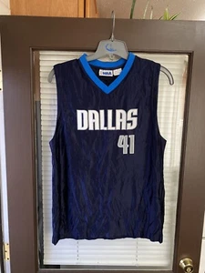 Vintage Dirk Nowitzki #41 Dallas Mavericks NBA Basketball Jersey Vtg Mavs - Picture 1 of 4