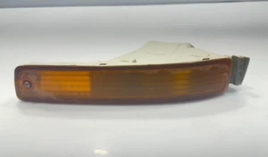 1995/1996 TOYOTA CAMRY FRONT LEFT LOWER TURN SIGNAL LIGHT GENUINE OEM PART - Picture 1 of 8