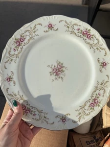Plato de cena estilo vintage casa fina rosa barroco 10,5" borde festoneado - Imagen 1 de 5