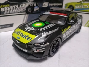 Authentic 1:18 Ford BP GT 2022 Mustang Track Safety Command Support Car Model - Picture 1 of 8