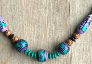 Handbemalte Keramik Kette mit Inka Symbolen - Bild 1 von 4