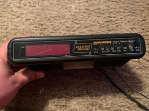 Vintage Electro Brand Model 4440 Clock Radio AM-FM -TV Sound -Weather - Picture 1 of 7