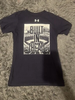 UNDER ARMOUR MEN SMALL ATLANTA BRAVES FLEECE SHIRT - Image 1 of 4