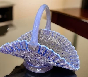 WESTMORELAND GLASS LILAC PURPLE BRAMBLE MAPLE LEAF OPALESCENT Easter BIG Basket - Picture 1 of 10