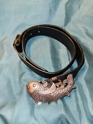 Coldwater Creek Fish Out Of Water Metal Belt Buckle SIZE Medium - Image 1 of 4