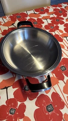 🌺AMC Topf 2  Liter  28 cm o. Deckel top Zustand, Höhe 6 cm zweimal gebraucht - Bild 1 von 4