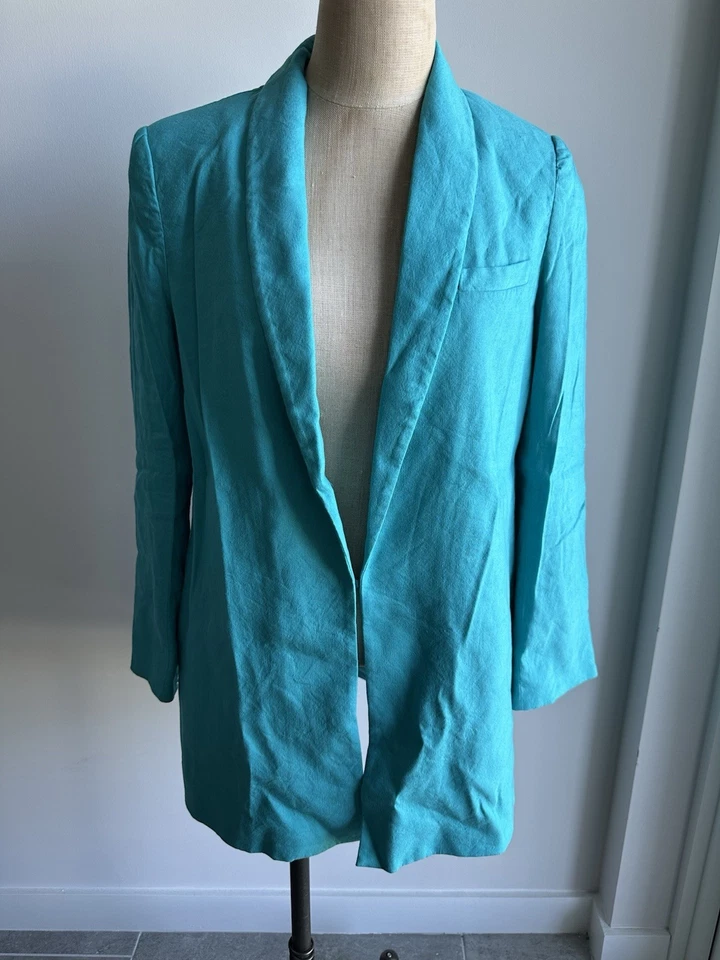 Blazer xale Alice + Olivia Jace tamanho médio - Imagem 1 de 4