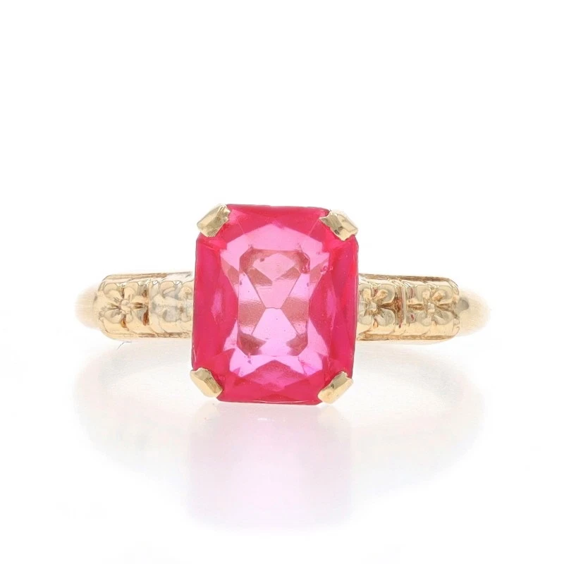 Anillo solitario vintage de vidrio de oro amarillo - flores rectangulares de 10 k Foto 1 de 4