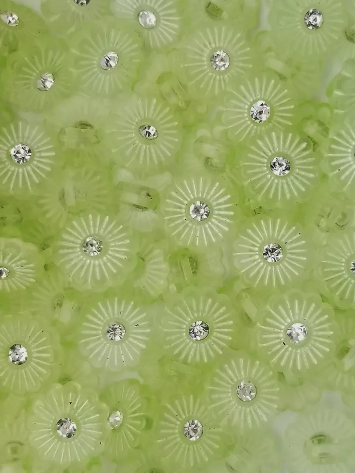 SIZE 18L - 7/16", FLOWER SHANK BUTTON, MINT, 1 GROSS, SHINY FINISH - Image 1 of 1