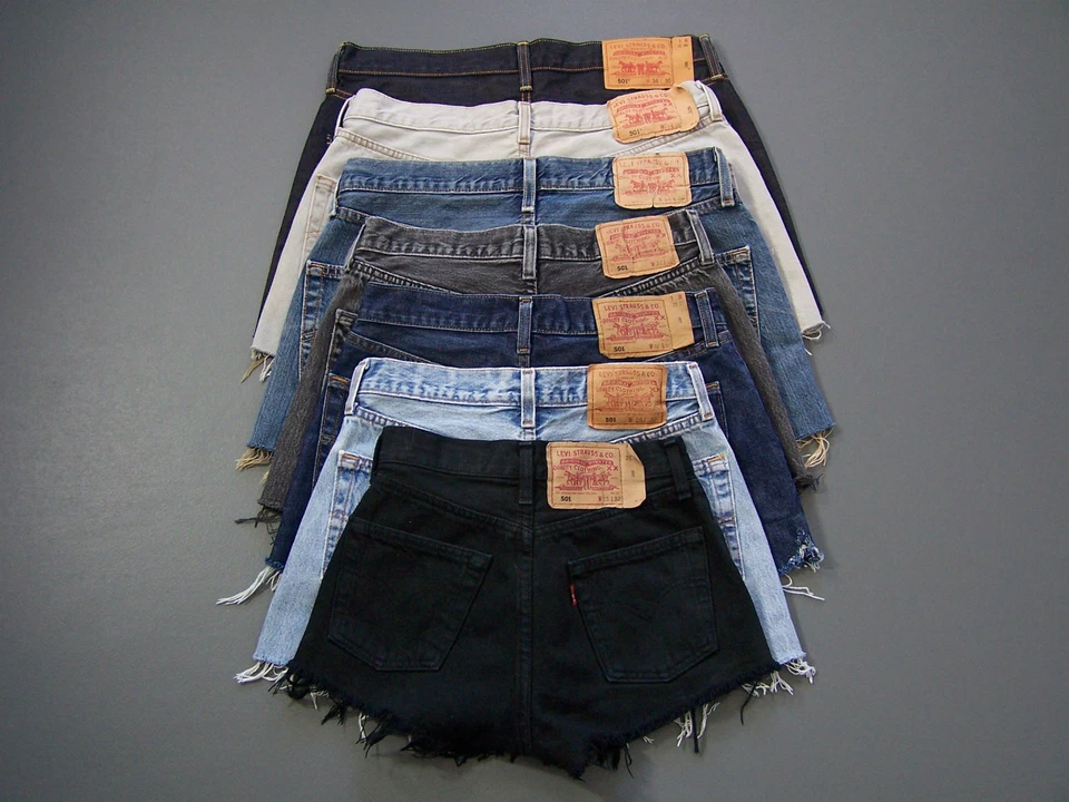 LEVIS 501 SHORTS B GRADE DENIM HIGH WAISTED SIZES 6 -20 1200+ SOLD FAST FREE P&P - Image 1 of 4