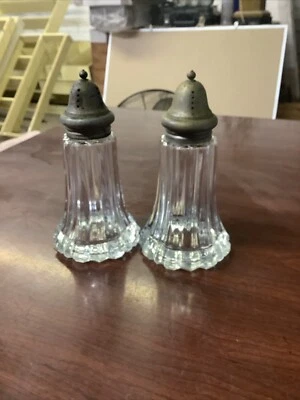 Vtg Sugar Shaker Pressed Clear Glass Aluminum Screw Top 3"Dia Basex6'H - Image 1 of 3