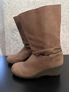 Keen 1007694 Akita Mauve Leather Mid Calf Chelsea Wedge Boots sz 9 - Picture 1 of 10