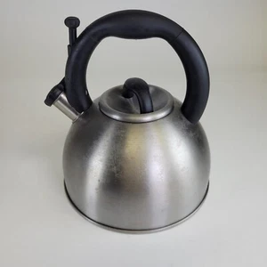 KitchenAid Stainless Steel 2.25 Quart 2.13 L Whistling Tea Kettle Kitchen Aid - Picture 1 of 9