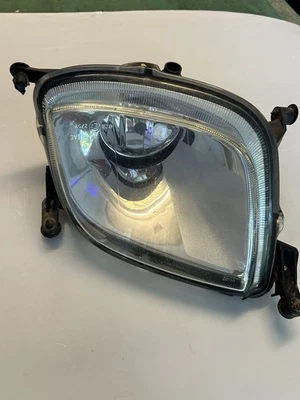 2003-2006 PORSCHE CAYENNE Turbo S 955 LÂMPADA DE NEBLINA DIANTEIRA ESQUERDA FABRICANTE DE EQUIPAMENTO ORIGINAL - Imagem 1 de 4