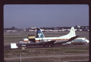 Diapositiva aérea original 35 mm Fleming Interinational Airways Electra sin ttls N666F - Imagen 1 de 1