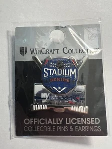 Prendedor Stadium Series NY Islanders vs Rangers NHL Hockey 2014 Yankee Stadium Raro - Imagen 1 de 2