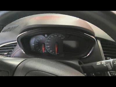 Used Speedometer Gauge fits: 2017 Chevrolet Trax cluster MPH ID 42527230 Grade A Foto 1 de 4
