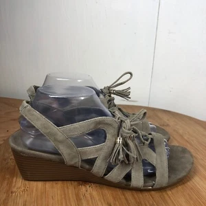 Vionic Sandals Womens 9.5 Kalie Strappy Wedge Shoes Gray Suede Tasseled Open Toe - Picture 1 of 12